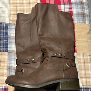 Brown taller boots size 10
